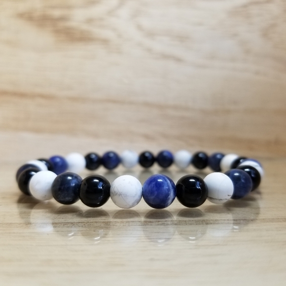 Black Onyx, Howlite & Sodalite Stretch Bra… - Picture 2 of 9